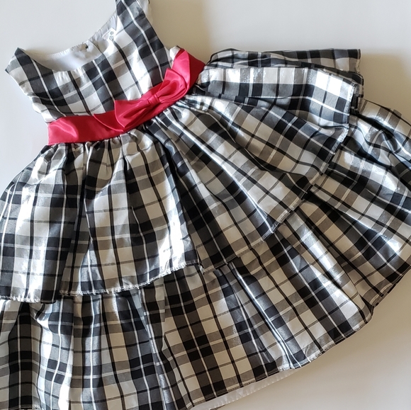 Cherokee Other - NWOT! CHEROKEE PLAID PUFFY DRESS W/ RED BOW DETAIL